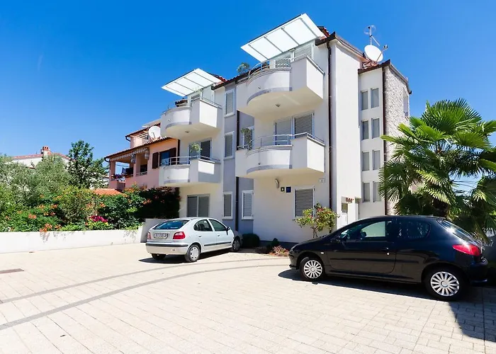 Apartments Valbruna