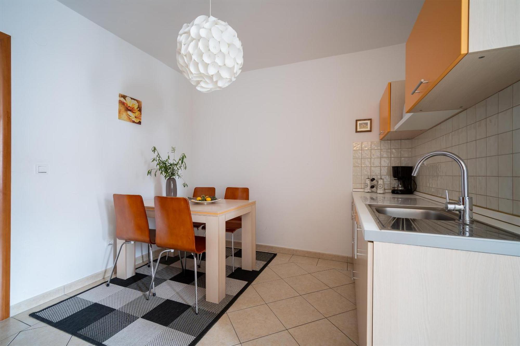 Valbruna Apartment *